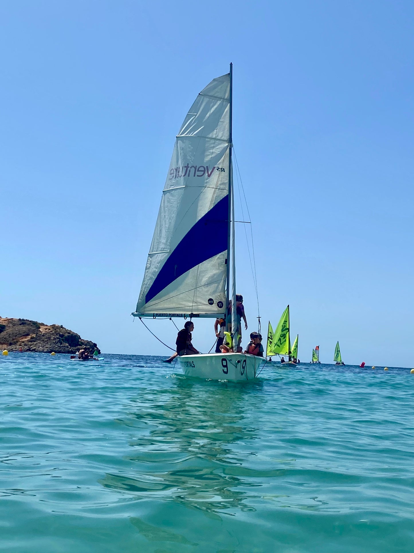 Sailing - Yellow